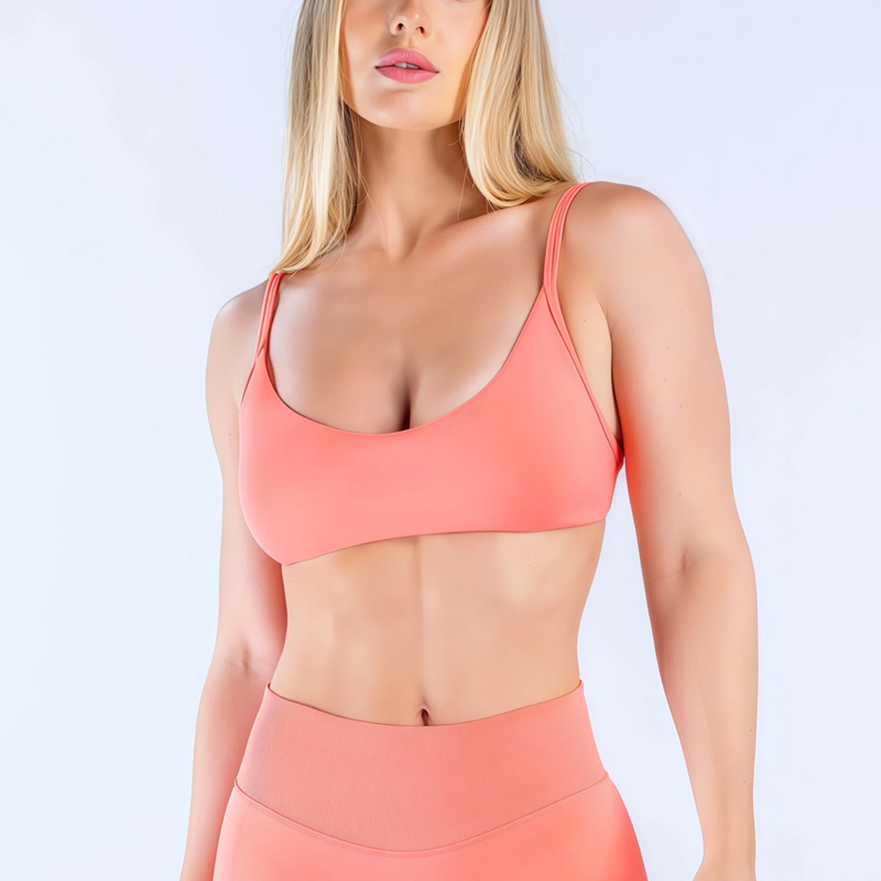 HISTELLO Impact Scoop Neck Bra - огляд і ціна Yoga Fitness Body